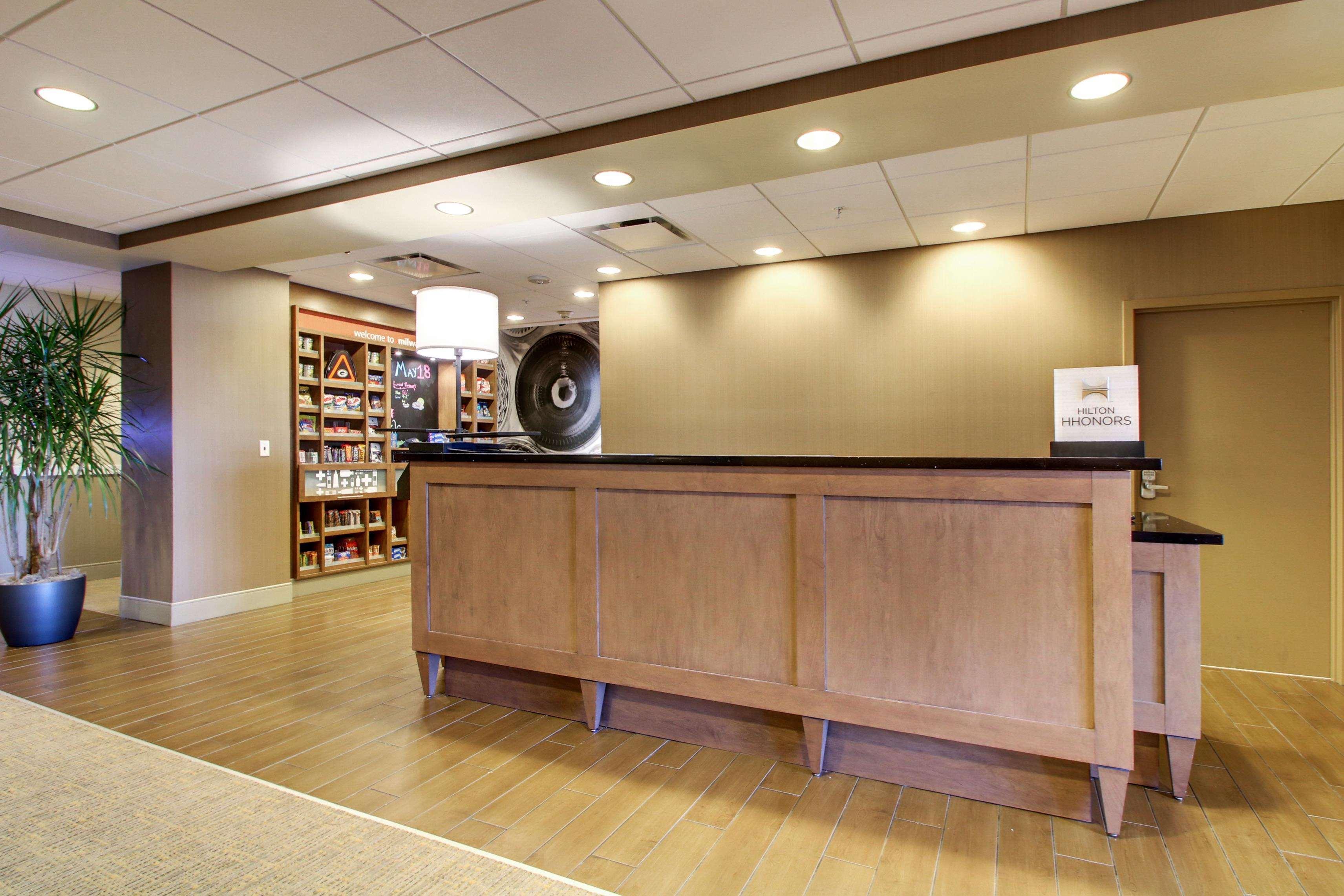 Hampton Inn & Suites Milwaukee West West Allis Eksteriør bilde
